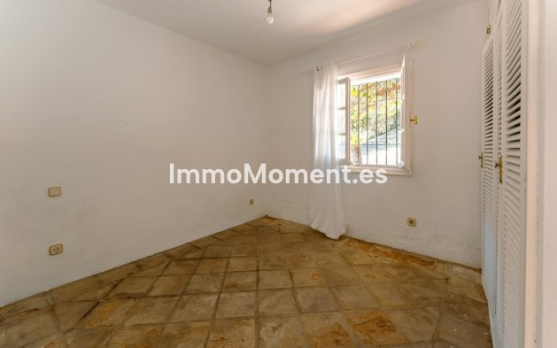 Reventa - Casa de campo - Estepona  - Cancelada