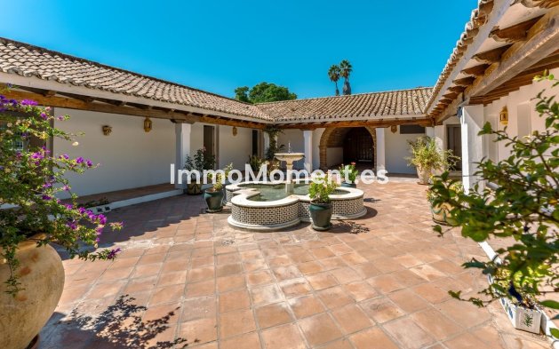 Reventa - Casa de campo - Estepona  - Cancelada