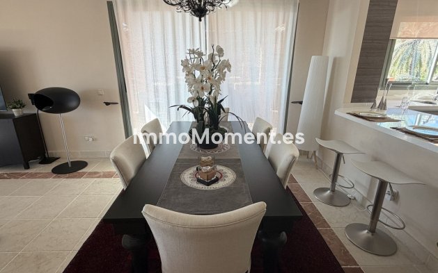 Revente - Appartement - Estepona  - Atalaya