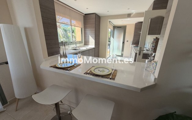 Revente - Appartement - Estepona  - Atalaya