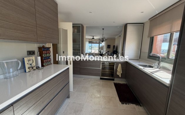 Revente - Appartement - Estepona  - Atalaya
