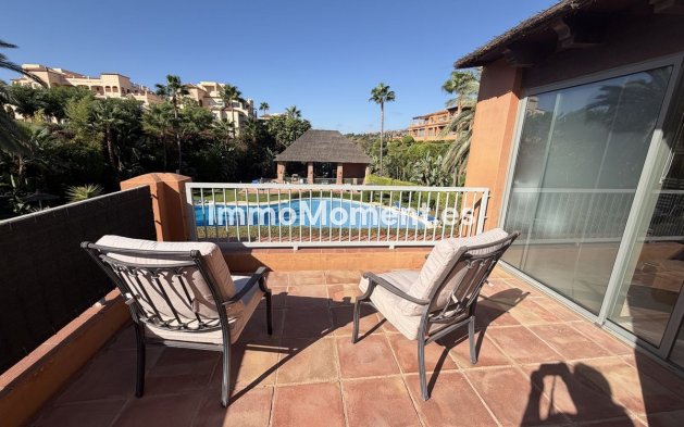 Revente - Appartement - Estepona  - Atalaya