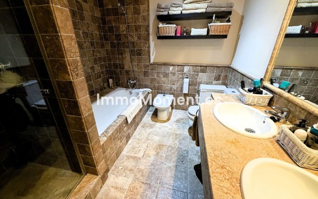 Revente - Appartement - Estepona  - Atalaya