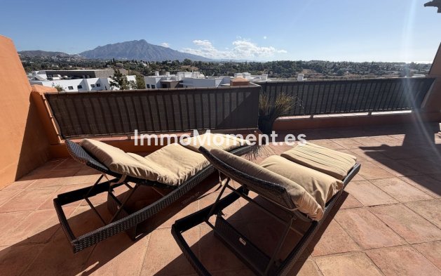 Revente - Appartement - Estepona  - Atalaya