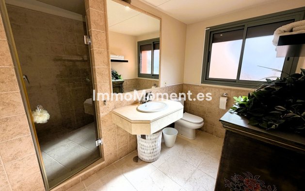 Revente - Appartement - Estepona  - Atalaya