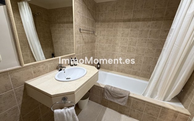 Revente - Appartement - Estepona  - Atalaya