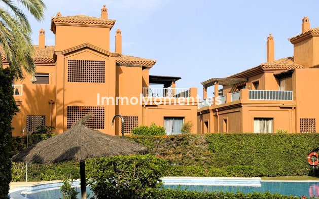 Revente - Appartement - Estepona  - Atalaya