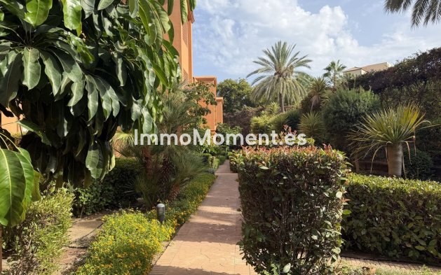 Revente - Appartement - Estepona  - Atalaya