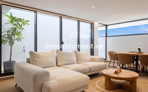 Bestaande woning - Vrijstaande villa - Estepona  - New Golden Mile