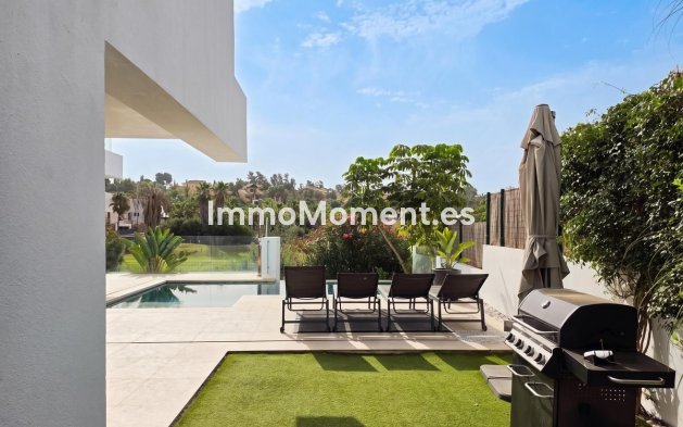 Bestaande woning - Vrijstaande villa - Estepona  - New Golden Mile