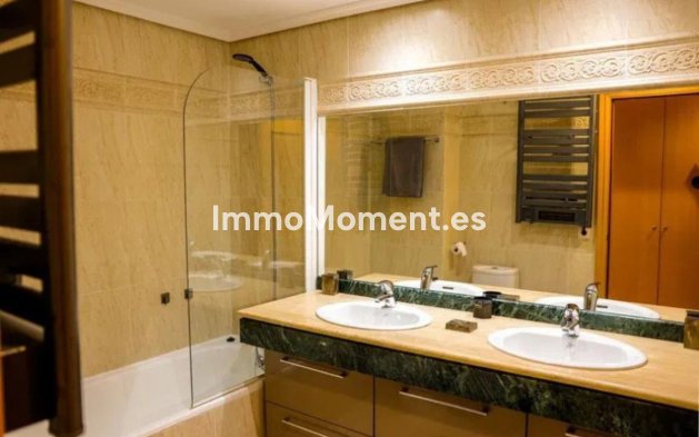 Wiederverkauf - Wohnung - Estepona  - Selwo