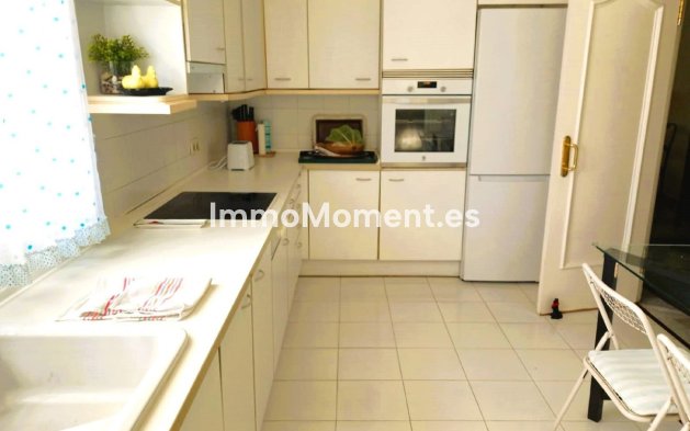 Wiederverkauf - Wohnung - Marbella - Guadalmina Baja