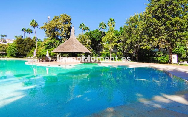 Wiederverkauf - Wohnung - Marbella - Guadalmina Baja