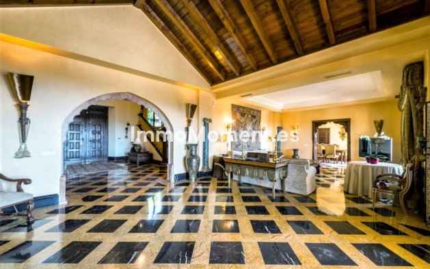Resale - Detached villa - Marbella - Sierra Blanca