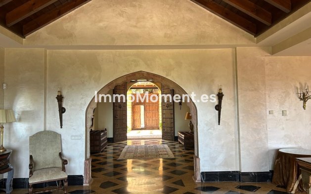 Resale - Detached villa - Marbella - Sierra Blanca