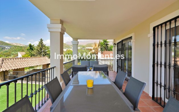 Wiederverkauf - Freistehende Villa - Estepona  - Valle Romano