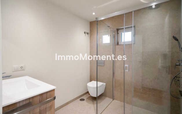 Wiederverkauf - Freistehende Villa - Estepona  - Valle Romano