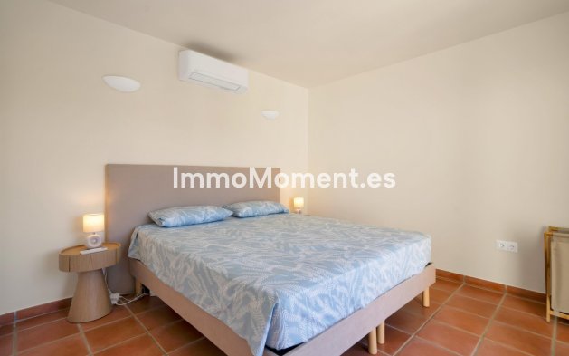 Wiederverkauf - Freistehende Villa - Estepona  - Valle Romano