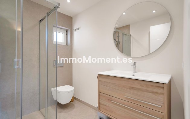 Wiederverkauf - Freistehende Villa - Estepona  - Valle Romano