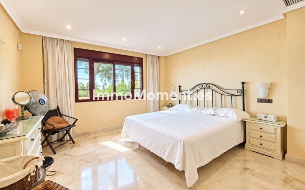 Wiederverkauf - Wohnung - Marbella - La Mairena