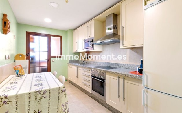 Wiederverkauf - Wohnung - Estepona  - Atalaya