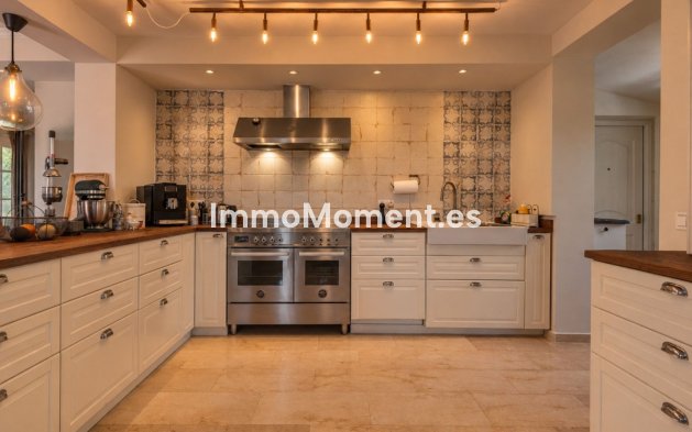 Wiederverkauf - Freistehende Villa - Marbella - Marbella Centro