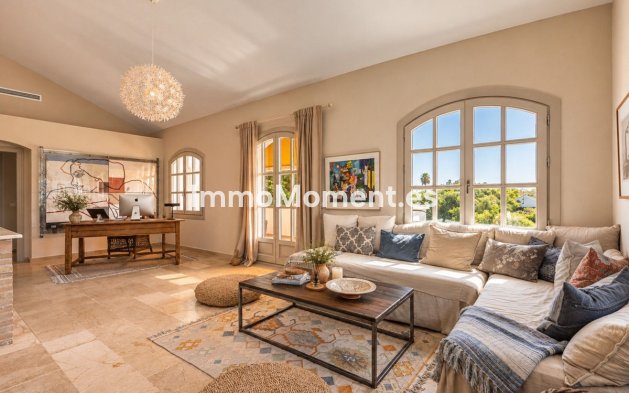 Wiederverkauf - Freistehende Villa - Marbella - Marbella Centro