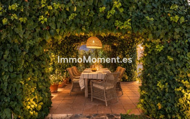 Wiederverkauf - Freistehende Villa - Marbella - Marbella Centro