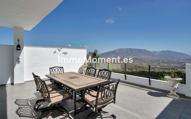 Wiederverkauf - Freistehende Villa - Marbella - La Mairena