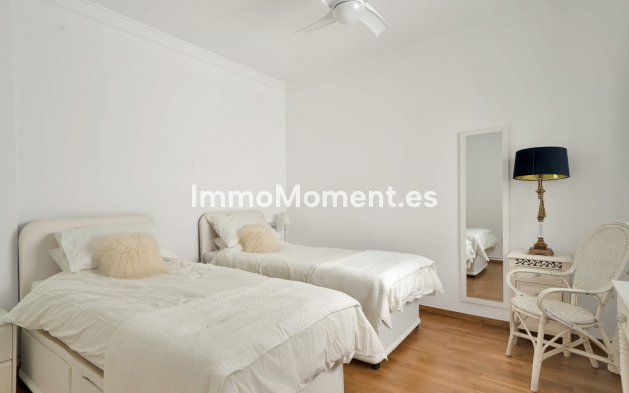 Wiederverkauf - Freistehende Villa - Marbella - La Mairena