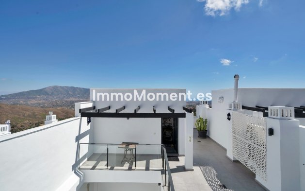Wiederverkauf - Freistehende Villa - Marbella - La Mairena
