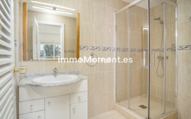 Wiederverkauf - Wohnung - Marbella - Nueva Andalucía