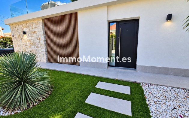 Wiederverkauf - Freistehende Villa - Orihuela Costa - Cabo roig - La Zenia