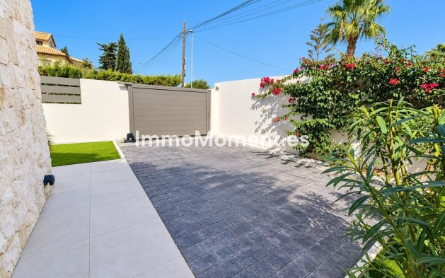 Wiederverkauf - Freistehende Villa - Orihuela Costa - Cabo roig - La Zenia