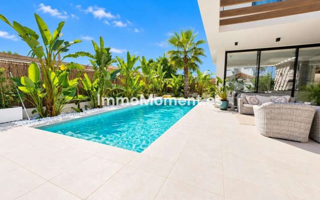 Wiederverkauf - Freistehende Villa - Orihuela Costa - Cabo roig - La Zenia