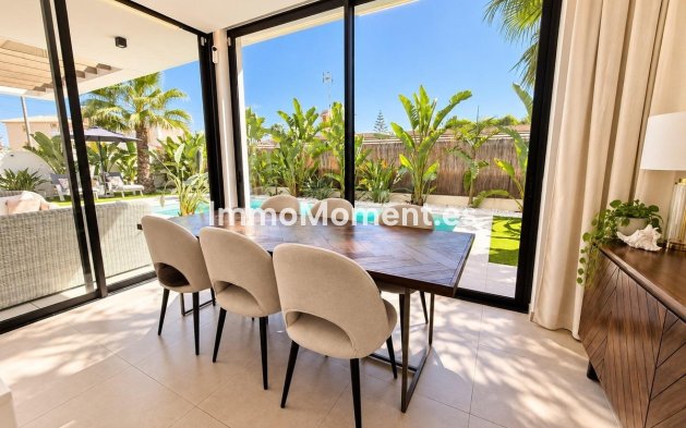 Wiederverkauf - Freistehende Villa - Orihuela Costa - Cabo roig - La Zenia