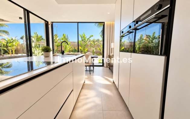Wiederverkauf - Freistehende Villa - Orihuela Costa - Cabo roig - La Zenia