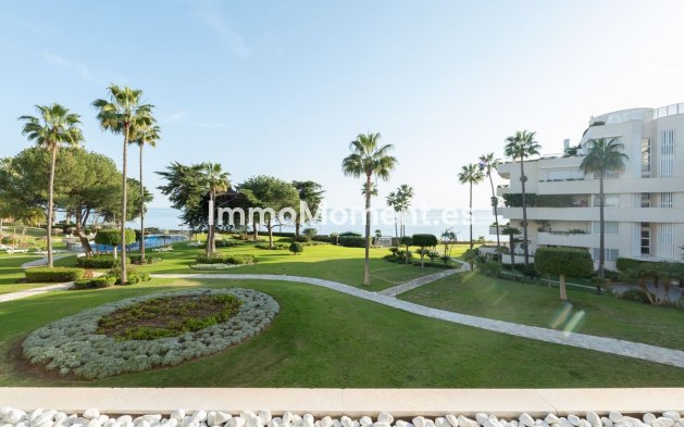 Resale - Apartment - Estepona - Estepona Centro