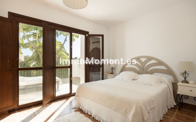 Wiederverkauf - Freistehende Villa - Estepona  - Estepona Centro
