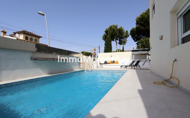 Wiederverkauf - Freistehende Villa - Torrevieja - Los Balcones - Los Altos del Edén
