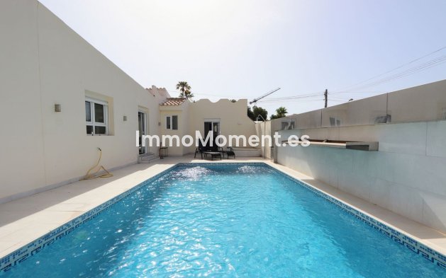 Wiederverkauf - Freistehende Villa - Torrevieja - Los Balcones - Los Altos del Edén
