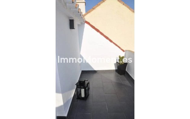 Resale - Apartment - Málaga - Málaga Centro