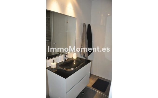 Resale - Apartment - Málaga - Málaga Centro