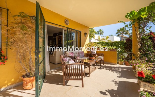 Wiederverkauf - Freistehende Villa - Estepona  - New Golden Mile