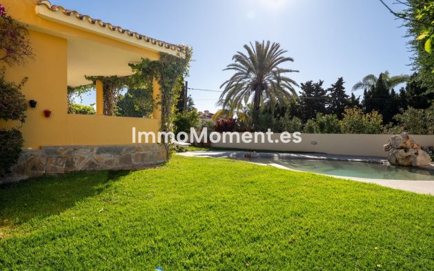 Wiederverkauf - Freistehende Villa - Estepona  - New Golden Mile