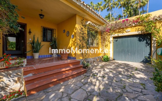 Wiederverkauf - Freistehende Villa - Estepona  - New Golden Mile