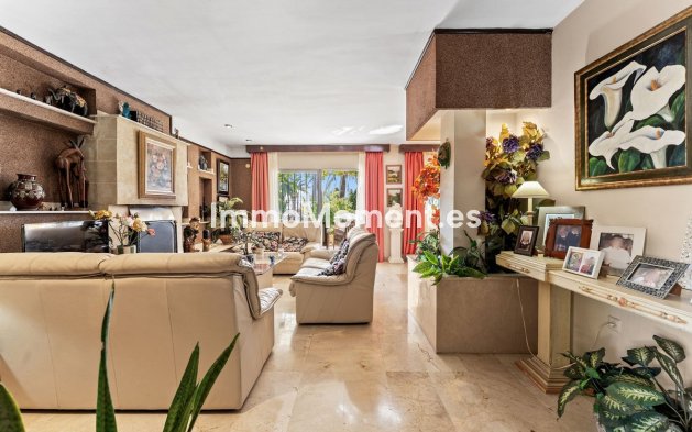 Wiederverkauf - Freistehende Villa - Estepona  - New Golden Mile