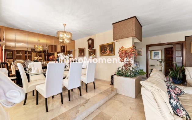 Wiederverkauf - Freistehende Villa - Estepona  - New Golden Mile
