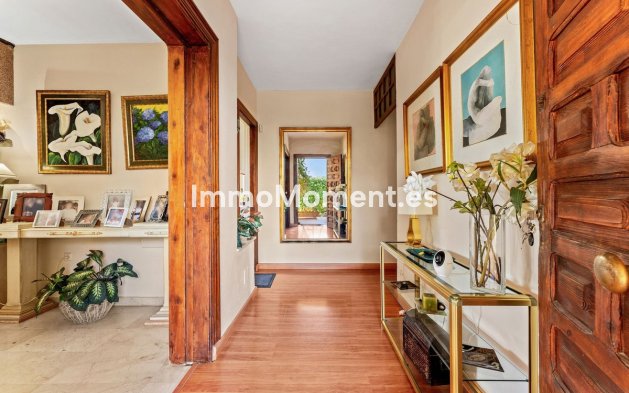 Wiederverkauf - Freistehende Villa - Estepona  - New Golden Mile
