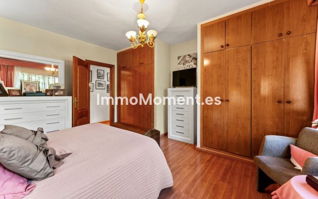 Wiederverkauf - Freistehende Villa - Estepona  - New Golden Mile